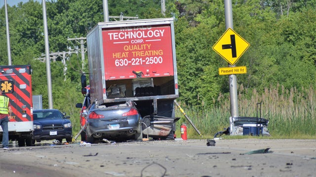 2 dead in fiery Carol Stream crash: coroner