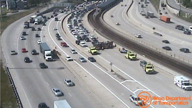 Dan Ryan express lanes open after crash at 43rd