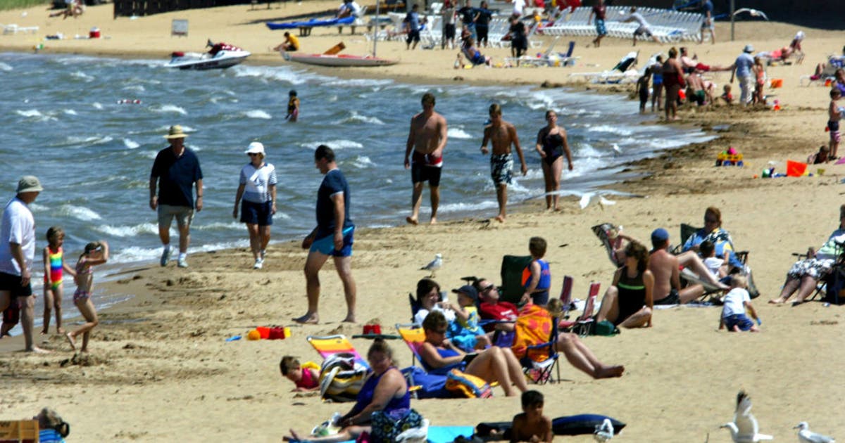 Memorial Day Weekend Chicago weather forecast: Warmer Sunday, hot on ...