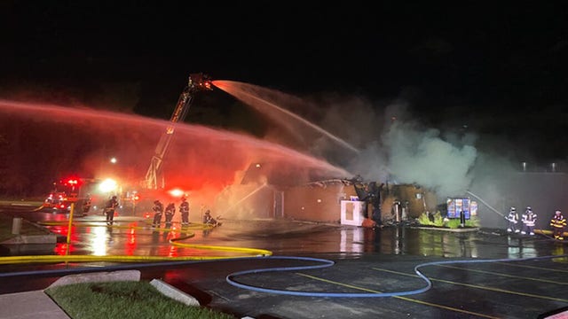 Orland Park hot dog restaurant destroyed by fire