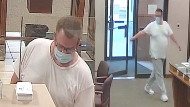 Man robs Fifth Third Bank branch in Aurora