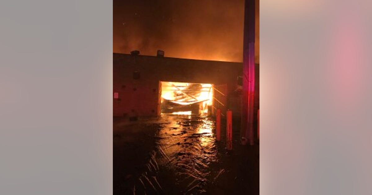 Crews battle extra-alarm fire at Pullman factory | FOX 32 Chicago