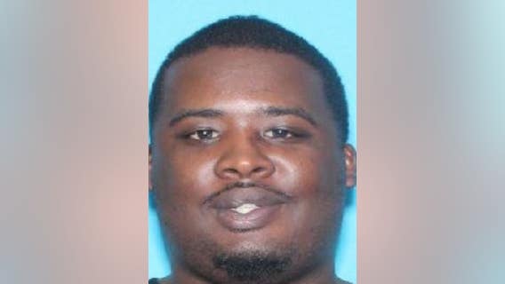 1 in custody, gunman still at large in fatal Waukegan shooting