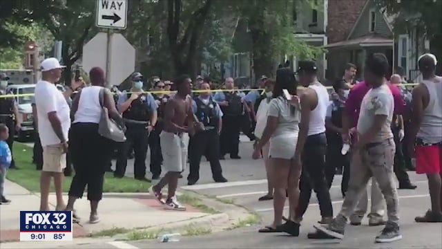 Crowd clashes with Chicago cops after police-involved shooting in Englewood