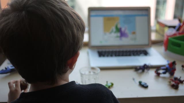 Some Chicago schools are struggling with remote attendance