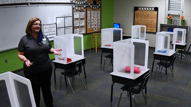 Hundreds of students across US in quarantine after COVID-19 outbreaks at reopened schools