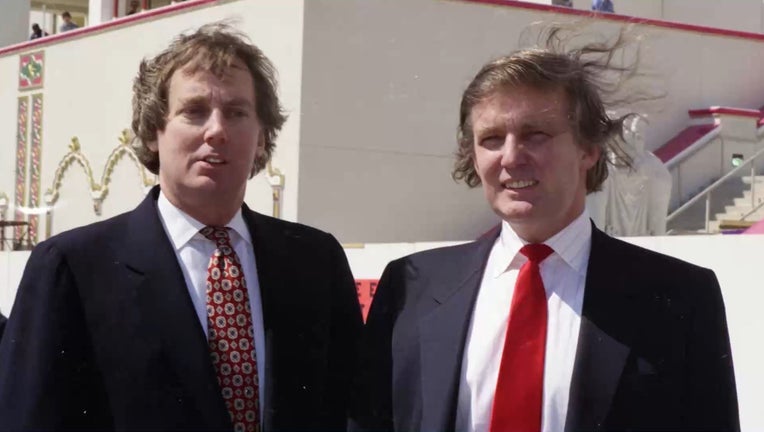 Robert Trump with brother Donald Trump