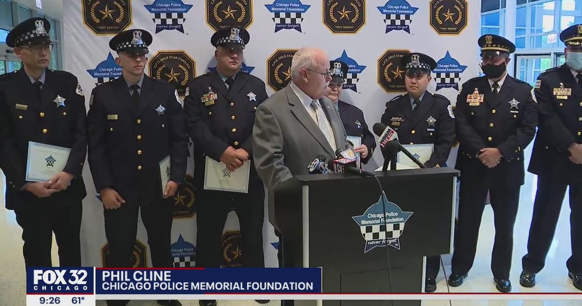 Chicago police officers honored after surviving gun battle | FOX 32 Chicago