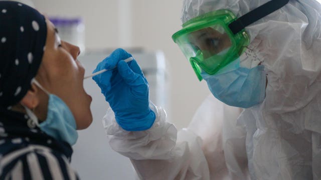 Illinois reports 8,691 new coronavirus cases, 90 more deaths