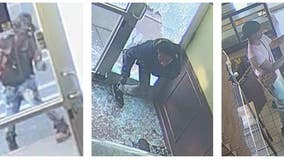 Suspects sought in South Loop looting