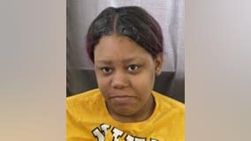 Woman, 18, missing from Near South Side