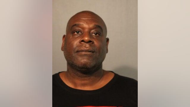 Ohio man charged with looting, burglary: police