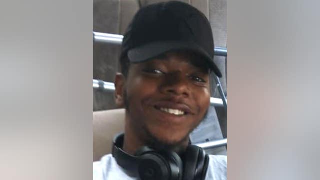 Report: Waukegan police moved slowly due to fear dying man may be armed