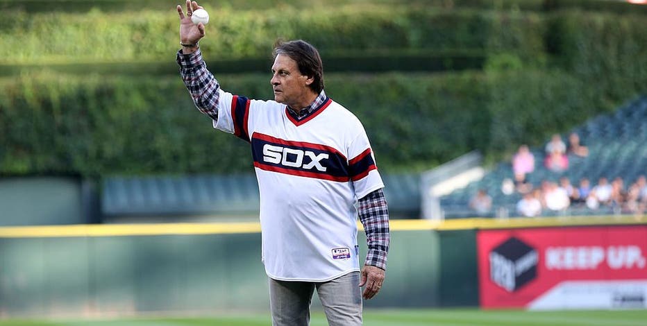 Tony La Russa reunites with White Sox as manager