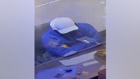 Jewelry store robbed in Libertyville