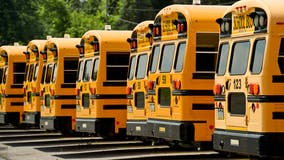 Illinois school district donates 3 buses to firefighters for training