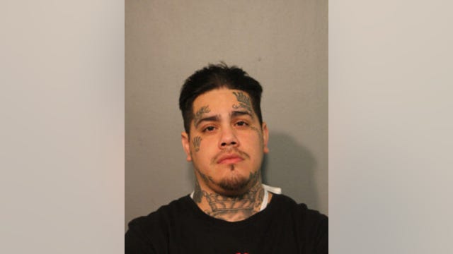 No bail for man charged with attempted murder for shooting at Chicago police officer