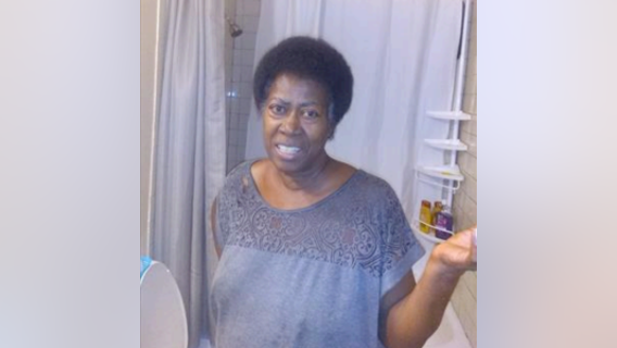 Police searching for 66-year-old woman last seen in Washington Park in Chicago