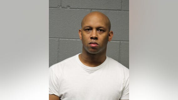 Chicago cop charged with sexually assaulting teen, woman years before getting hired