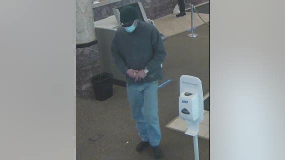 Man wanted for robbing Aurora bank
