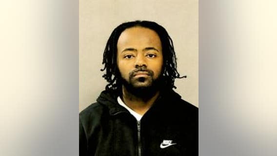 Man wanted in double murder of girlfriend, her brother in Riverdale: FBI