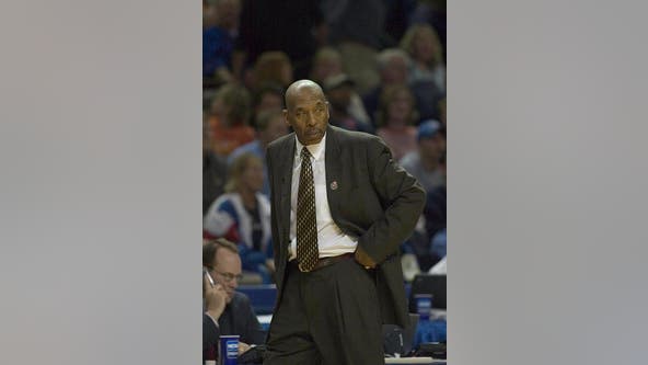Former UIC coach and Illinois assistant Jimmy Collins dead at 74