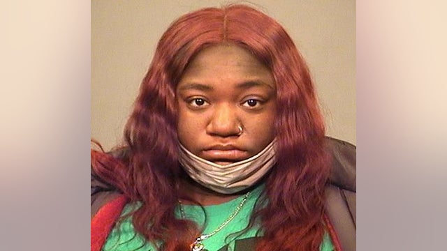 Elgin Mental Health Center former employee charged with identity theft