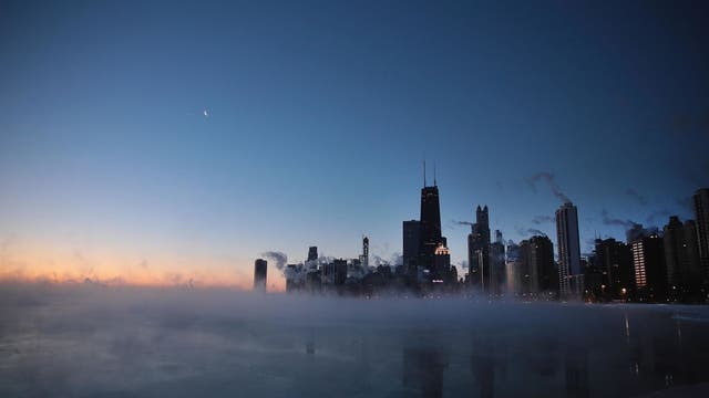 Frigid temps, but no snow on Christmas Day for Chicago