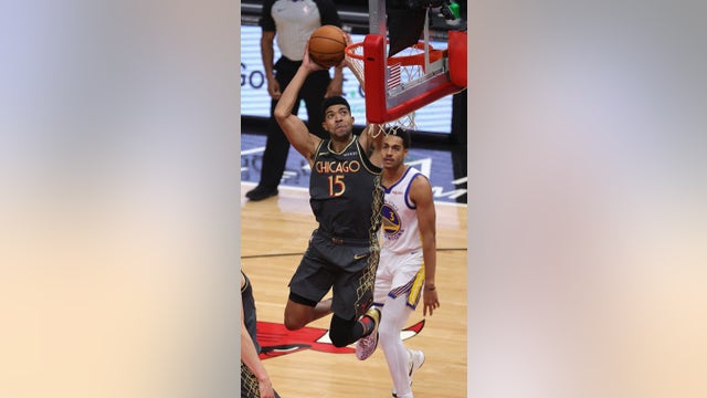 Golden State Warriors slip past Chicago Bulls 129-128