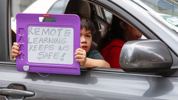 CTU members decry Chicago Public Schools reopening