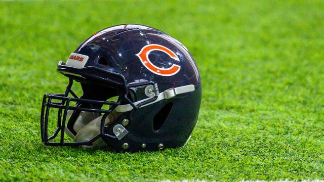 Chicago Bears sign a veteran WR and DB to one-year deals