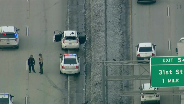 Man shot on Dan Ryan Expressway near 43rd Street