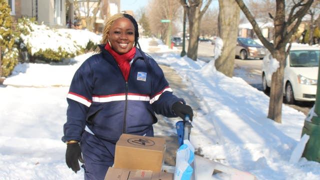 USPS mail carrier helped rescue 89-year-old woman who fell and couldn’t get up