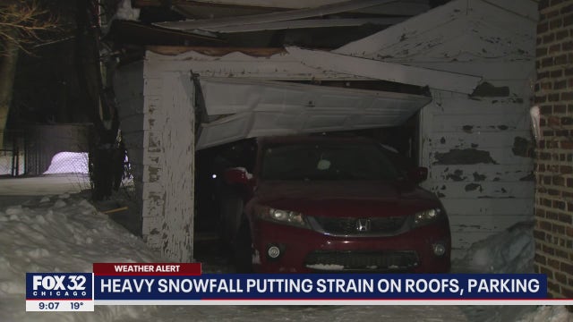 Heavy snowfall in Chicago putting strain on roofs, parking