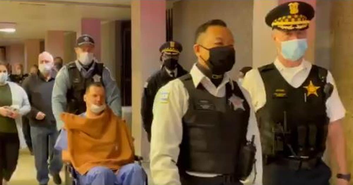VIDEO: CPD officer released from hospital after being shot in the line ...