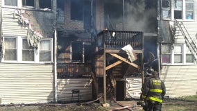 Firefighters battle blaze in Marquette Park