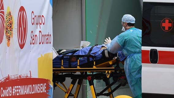 COVID-19 deaths falling but Americans 'must remain vigilant'