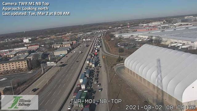 Semi driver dies in Tri-State Tollway crash near 95th Street