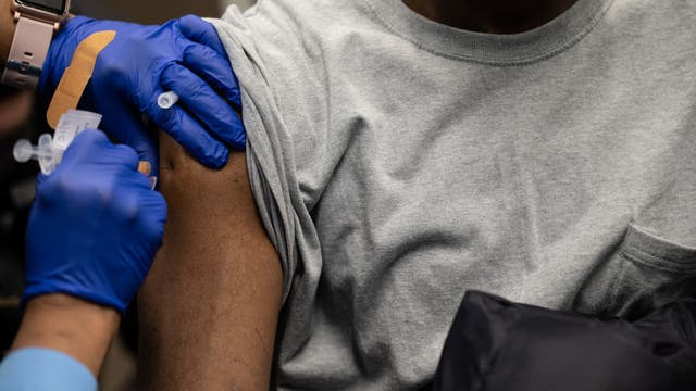Vaccine eligibility expands to more Chicagoans on March 29