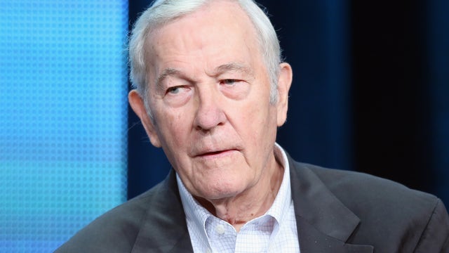 Roger Mudd, longtime TV newsman, dies at 93