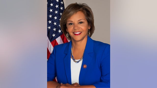 Congresswoman Robin Kelly elected Chair of Democratic Party of Illinois