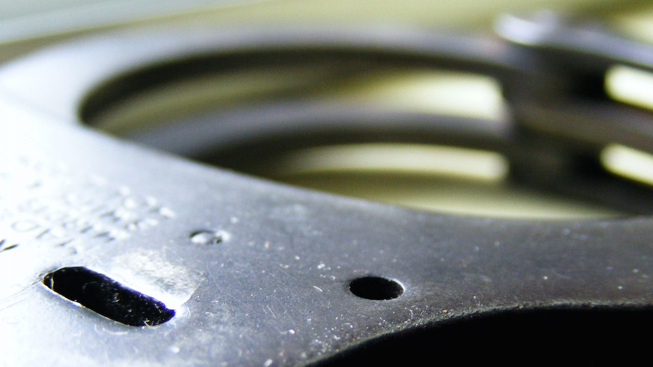 Chicago crime: Teen stabbed man on NW Side, police say