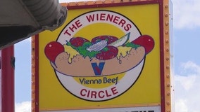 The Wieners Circle to give out free char dogs if Chicago Bears make playoffs