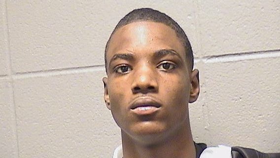 Man charged with murder in botched South Side robbery