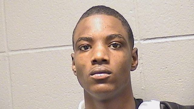 Man charged with murder in botched South Side robbery
