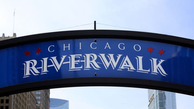 Man stabbed on Chicago Riverwalk after argument got physical