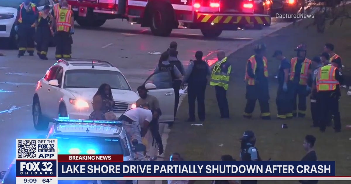 One person killed in fiery crash on Lake Shore Drive | FOX 32 Chicago