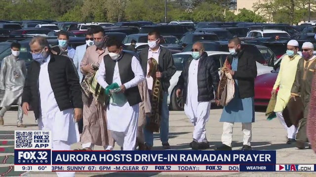 Muslims gather in Aurora for drive-in Ramadan prayer