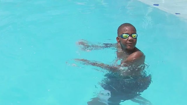 Teen saves toddler from drowning at pool party
