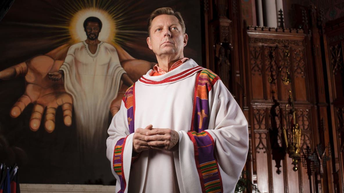 Father Michael Pfleger reinstated at St. Sabina after sexual abuse allegation review